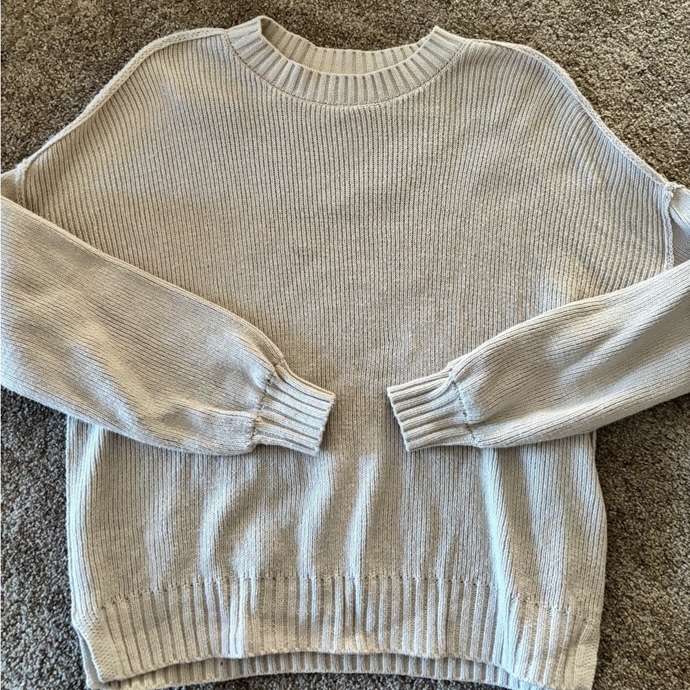Hollister sweater